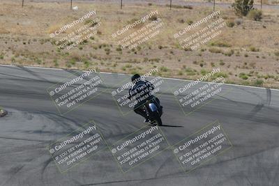 media/Apr-20-2025-AHRMA (Sun) [[393a79c373]]/Race/Group 12 early race/Turn 4b/